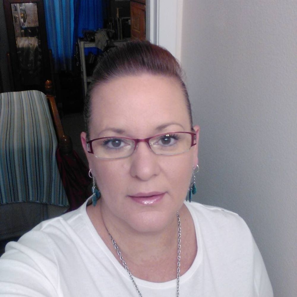 Meet your Posher, Deirdre